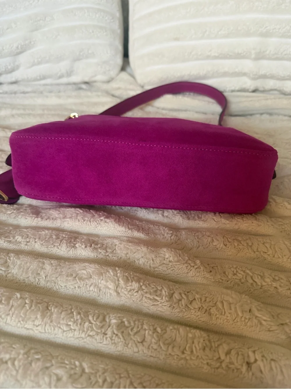 Limited edition Magenta Etta